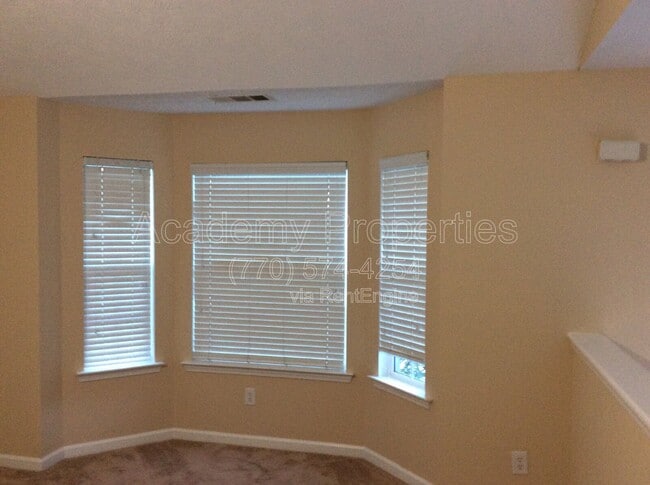 Photo - 4015 Yellow Pine Ct