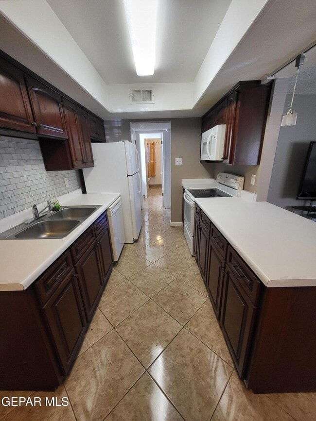 Photo - 6700 Escondido Dr