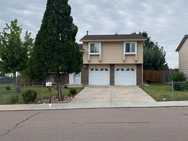 325 Catalina Dr