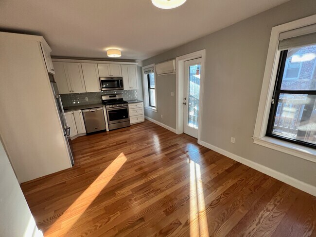 Photo - 26 Chelsea St Unit 3