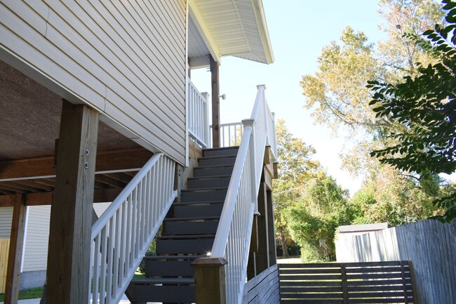 Photo - 2109 Wisteria Dr