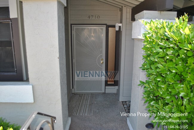 Photo - 4710 El Cid Ct