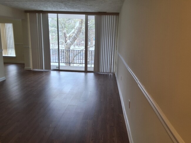 Building Photo - 8417 Greenbelt Rd Unit 201