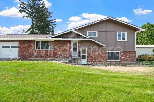 Building Photo - 906 S McDonald Rd