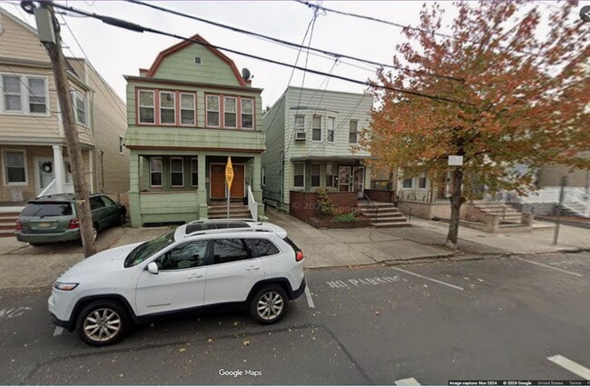 Building Photo - 78 Sterling Ave Unit 1