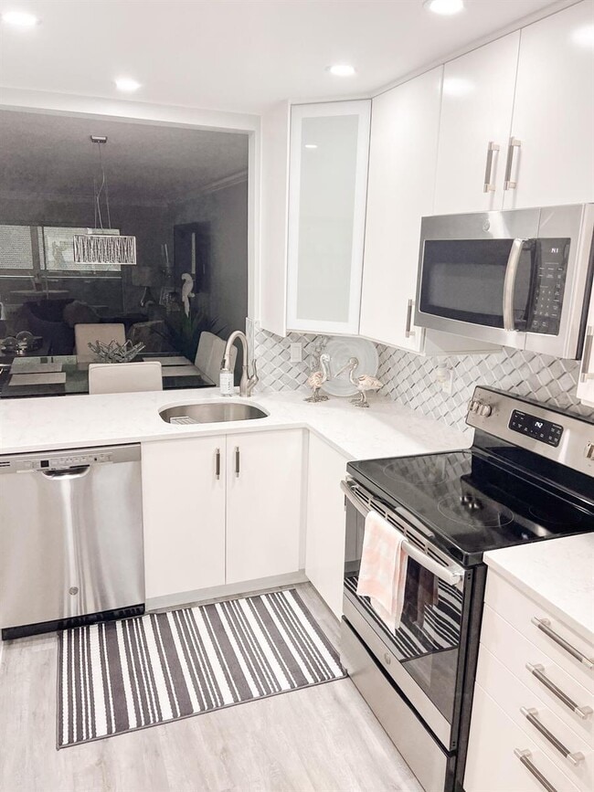 Photo - 5155 E Sabal Palm Blvd Unit 209