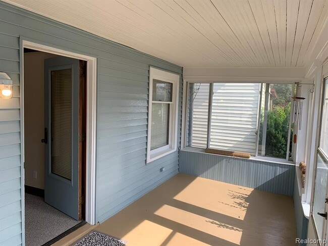 Photo - 523 N Main St