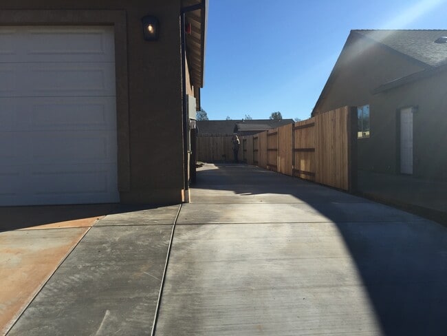 Photo - 4343 Paulson Ln