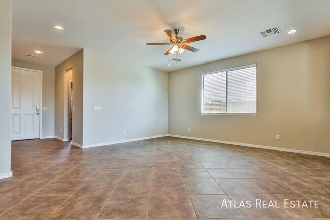 Photo - 1053 W Stephanie Ln