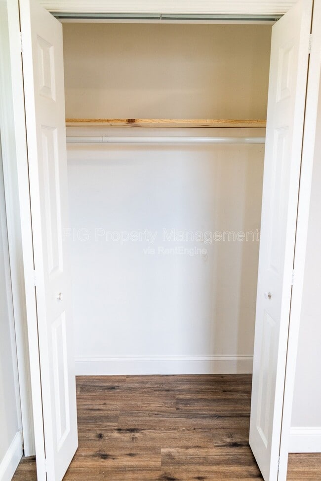 Photo - 3311 Canary Ave