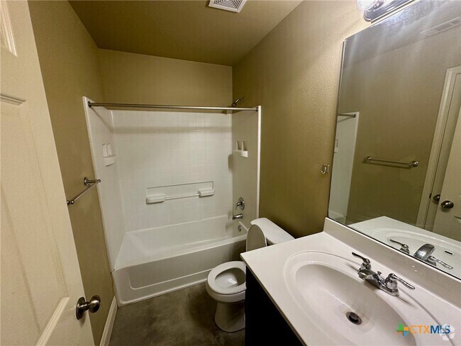 Building Photo - 1412 Marlton St Rental