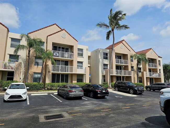 Building Photo - 2731 Ocean Club Blvd Unit 106