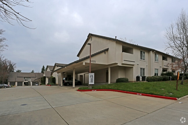 Cardinal Oaks
