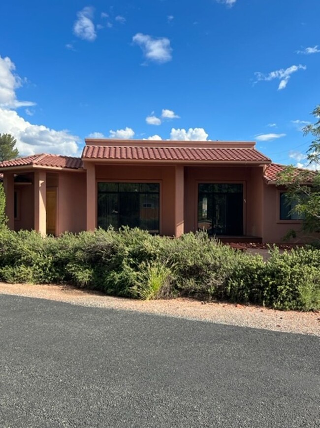 Gorgeous remodeled West Sedona beauty with... - Gorgeous remodeled West Sedona beauty with... House