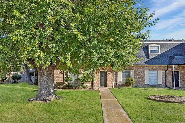 Photo - 7915 Habersham Ln