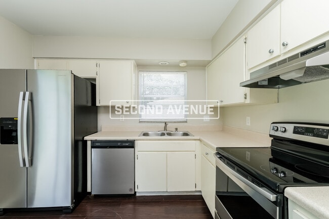 Photo - 3809 Pinedale St