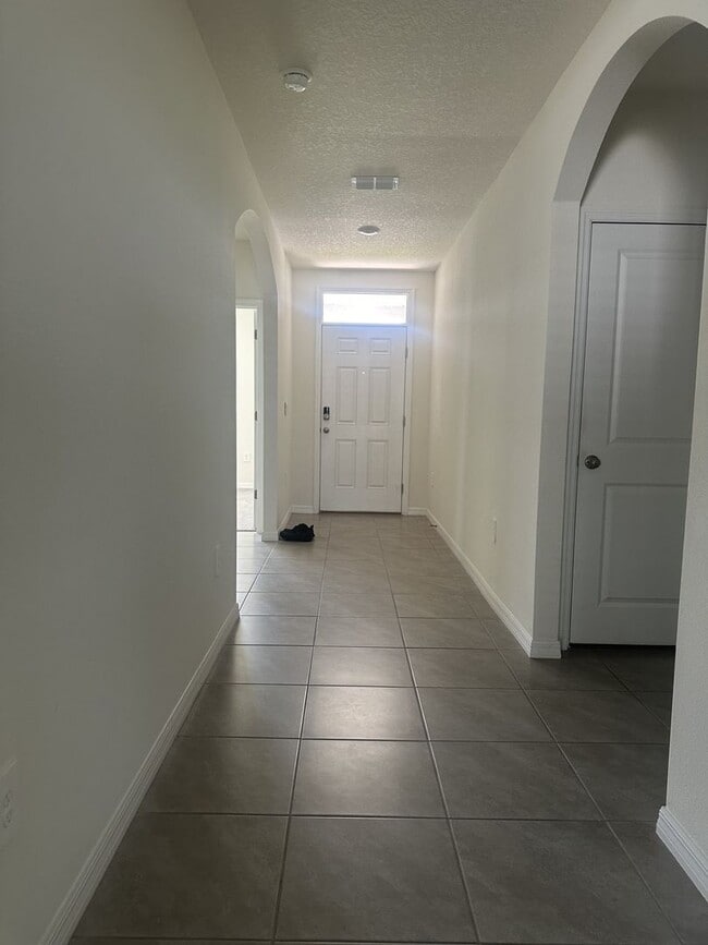 Photo - Gorgeous 3-Bedroom, 2-Bathroom Townhouse in Bradenton