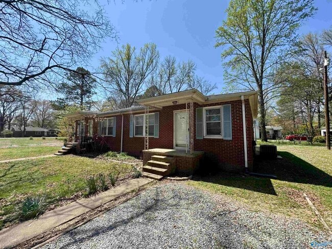 Building Photo - 518 Lawson St Unit 518