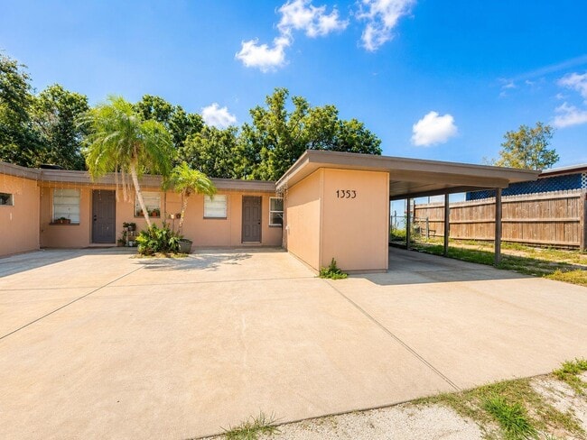 Photo - 1353 Lakeview Rd