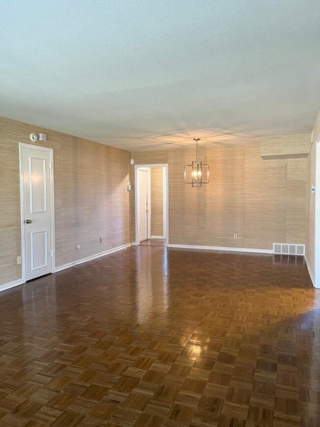 Photo - 4400 Poplar Ave Unit 41