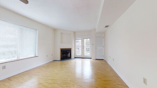 325 Franklin St Unit 307X