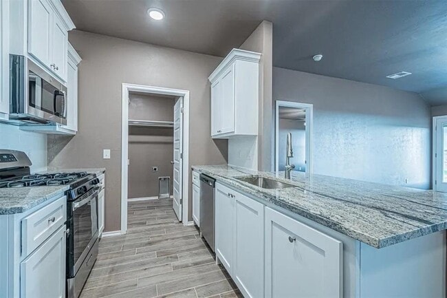 Photo - 1706 Highland Loop