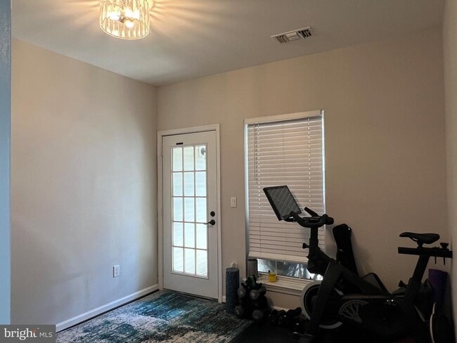 Building Photo - 4551 Strutfield Ln Unit 4402