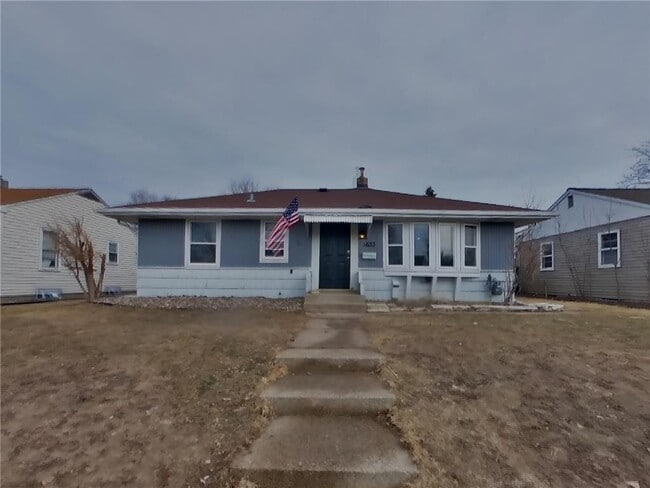 Building Photo - 1633 Sherwood Ave