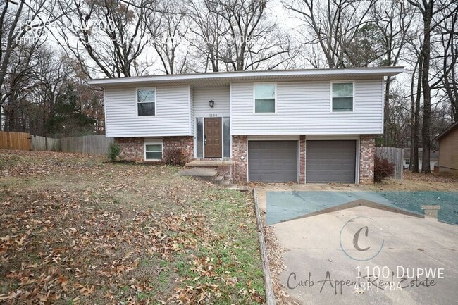 Building Photo - 1100 Dupwe-