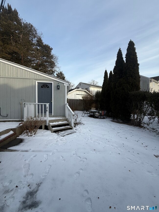 Photo - 20 Ponus Ave