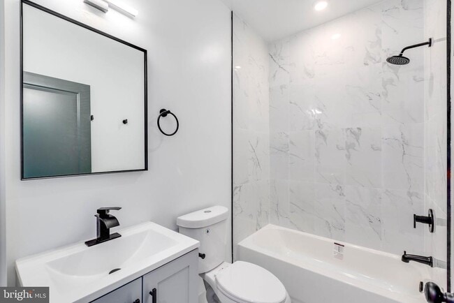 Photo - 1224 W Silver St