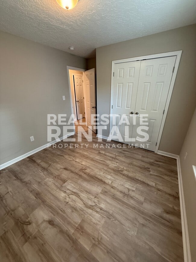 Photo - 613 Polk St