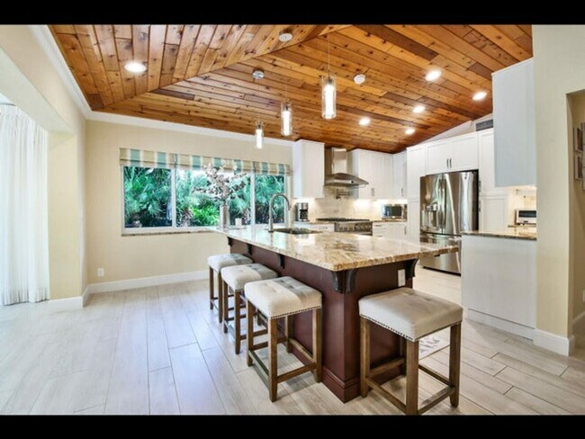 Photo - 451 N Lyra Cir