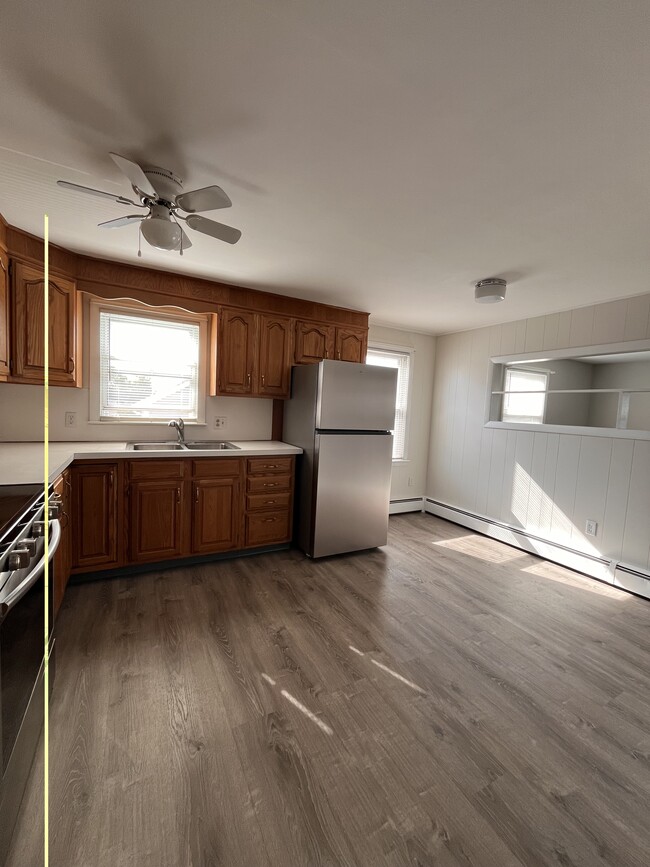 26 Winsor St Unit 2 Beds 1 Bath Apartment