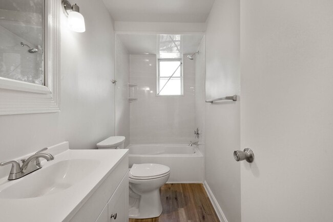 Photo - Gorgeous 2 bedroom in Pittsburgh available July 15!