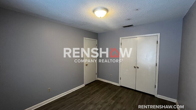 Photo - 2176 Curbertson Cove