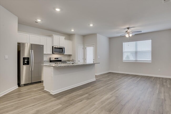 Photo - 1040 Quaint Parish Cir