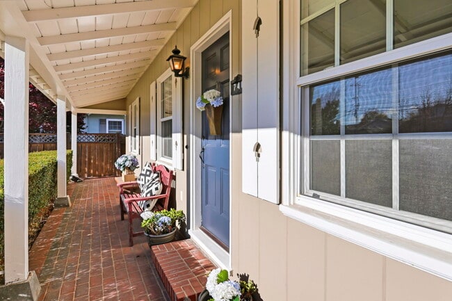 Photo - 740 Laurel Ave House