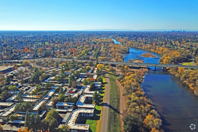 Aerial - Apex on the River Rental