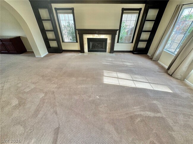 8240 Tivoli Cove Dr