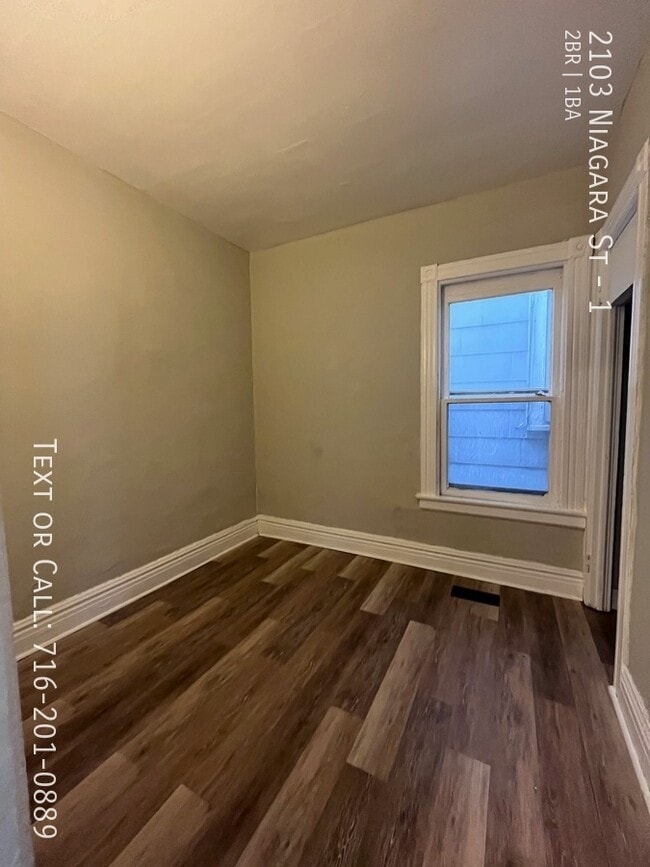 Photo - 2103 Niagara St Unit 1