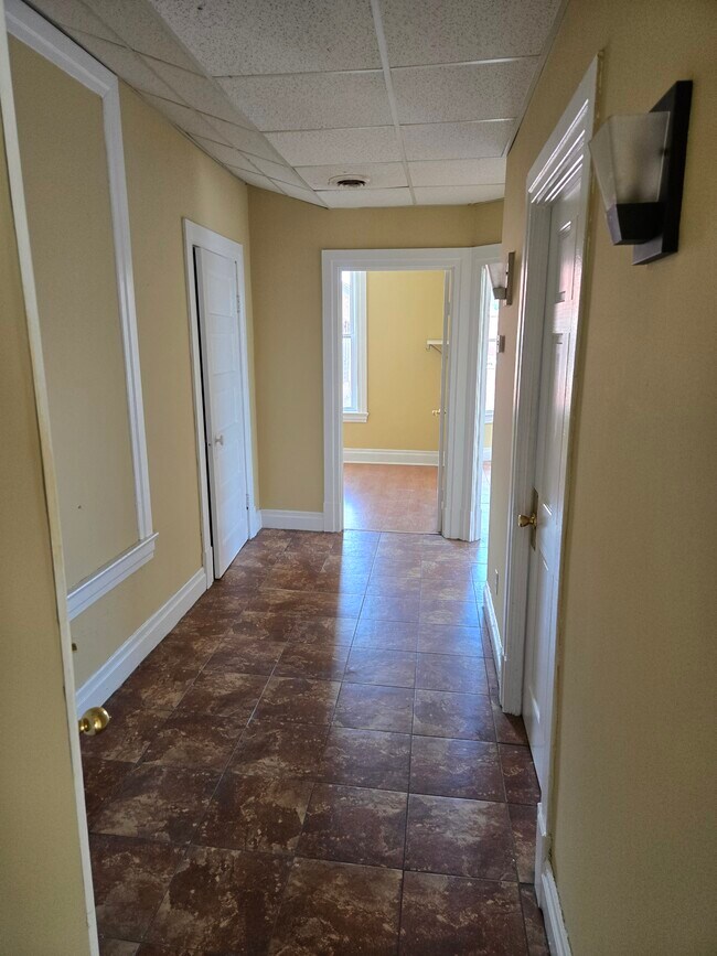 Photo - 222 Pleasant St Unit 3