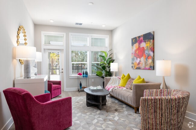 2BR, 2BA - 1148SF - The Lucent at Sunrise