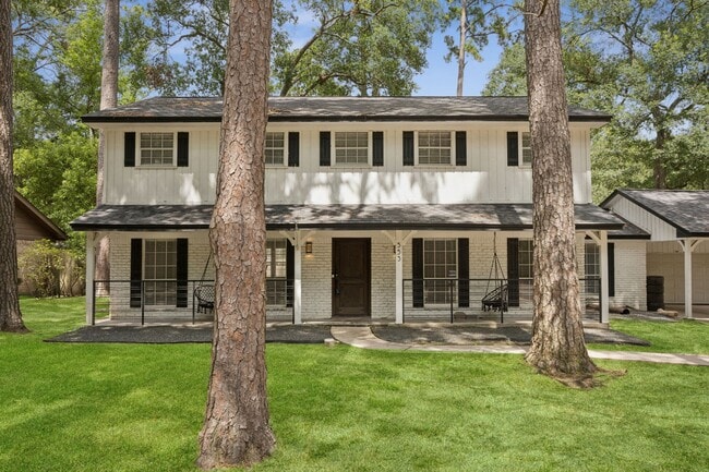 Photo - 553 Cane River Ln