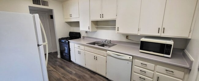 Photo - NICE 4 BED 2 BATH CORNER LOT HOME!!!!