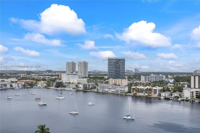 Building Photo - 137 Golden Isles Dr Unit 1610 Rental