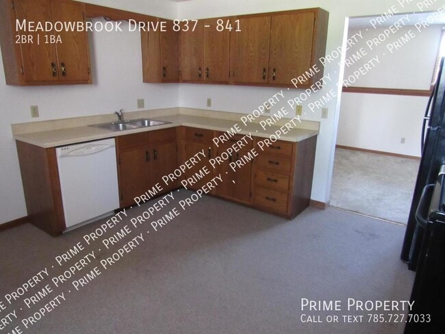 Photo - Meadowbrook Drive 837-841 Unit 841