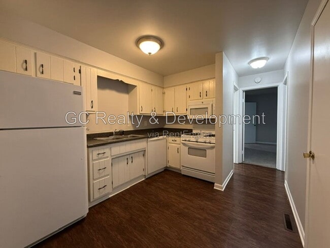 Photo - 20 Simpson St Unit E
