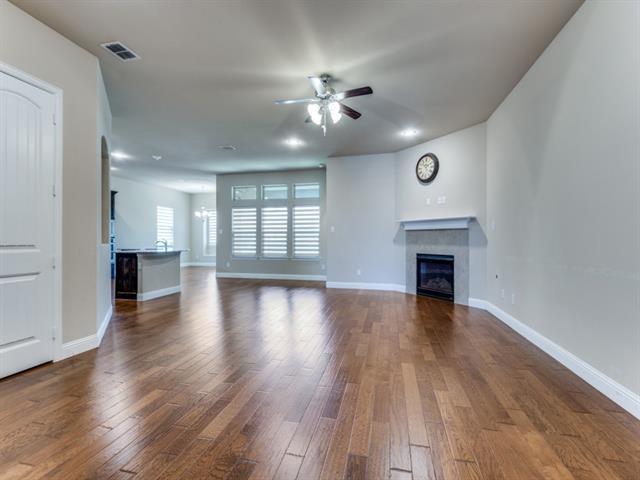 Photo - 1000 Nail Ln