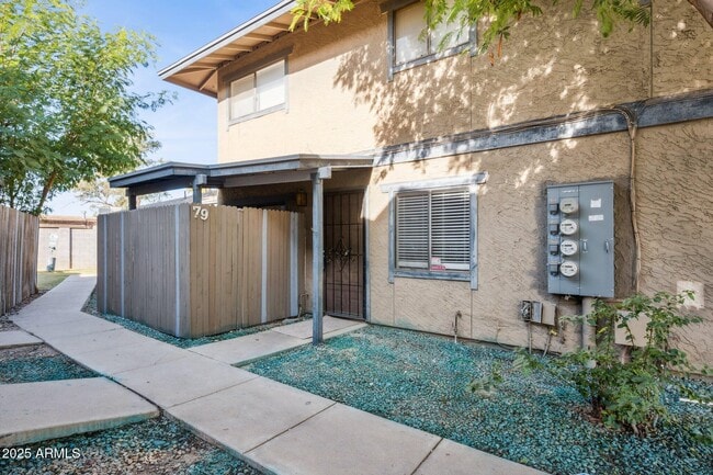 Photo - 286 W Palomino Dr